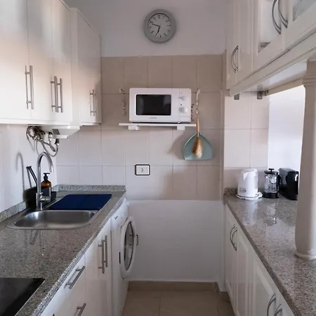 Charming With Balcony - Heart Of Cristianos Apartmán *